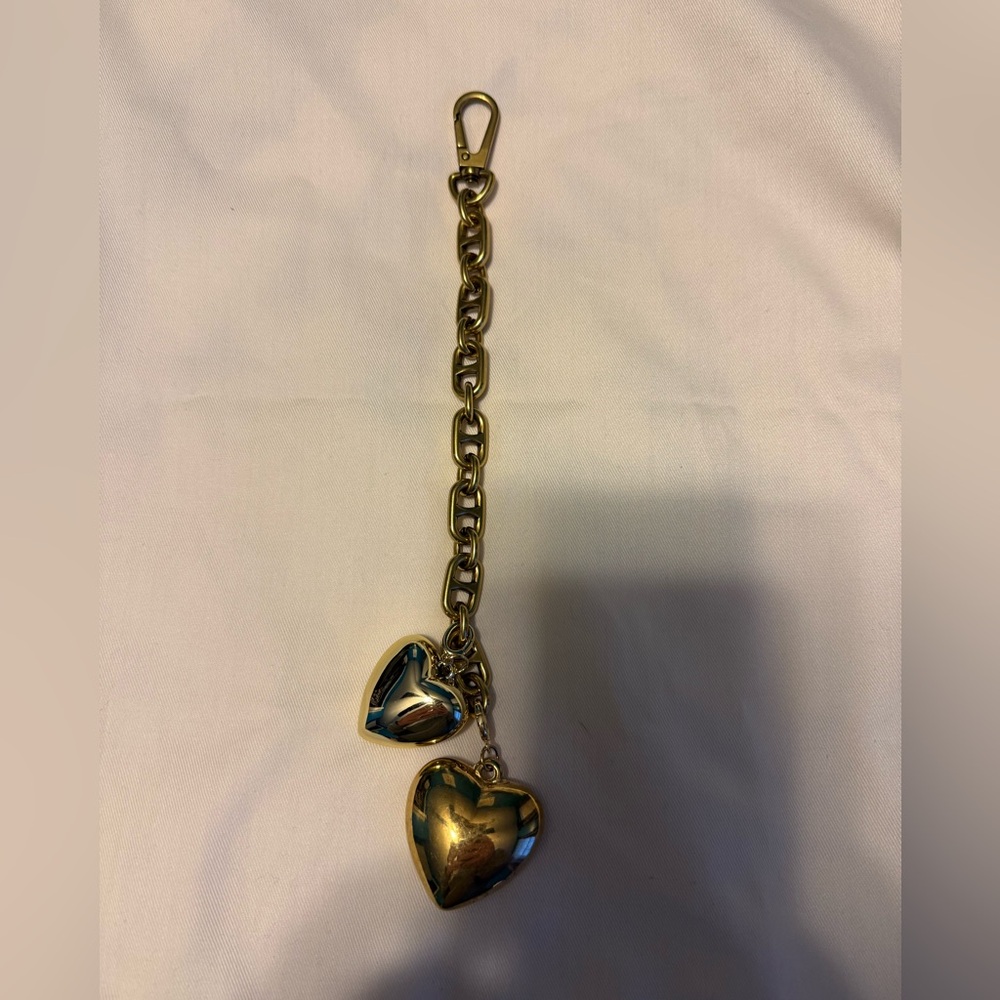 Parker Thatch double big puffy heart chain bag charm
